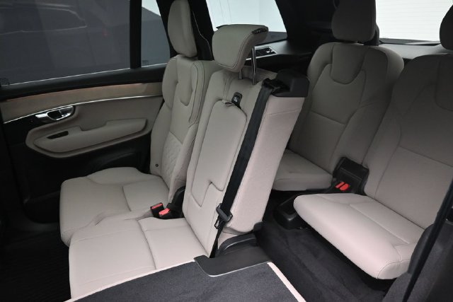 Used 2026 Volvo XC90 B6 Plus w/ Protection Package Premier AWD/4WD image 22