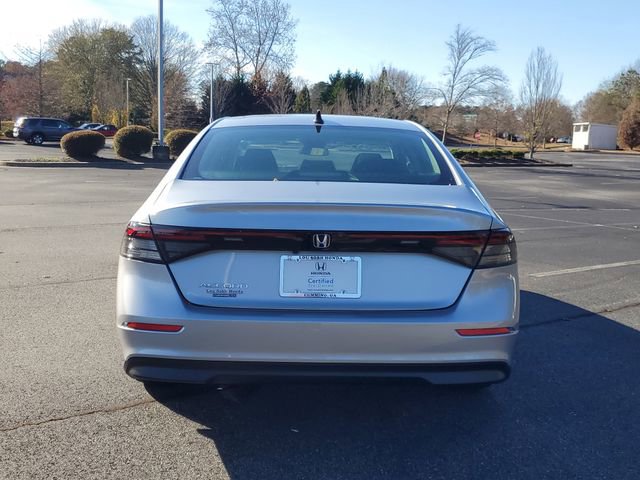 Used 2025 Honda Accord SE image 4