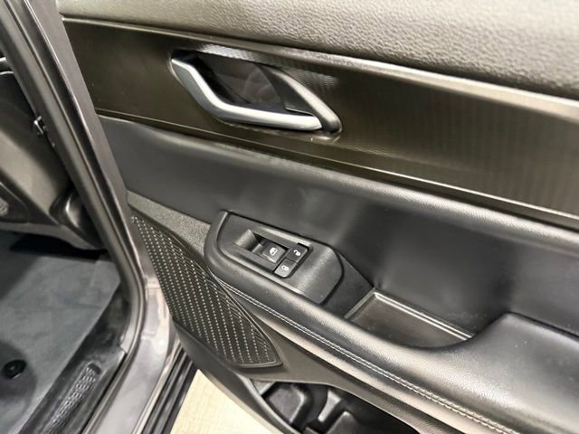 Used 2023 Jeep Grand Cherokee Altitude image 26