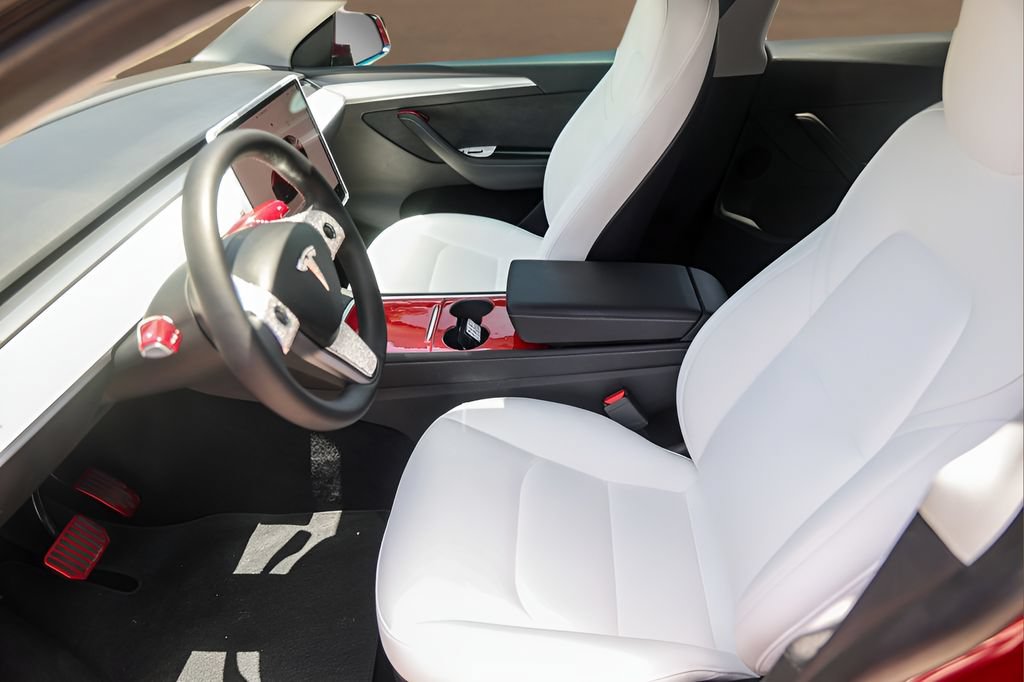 Used 2023 Tesla Model Y Long Range AWD/4WD image 9