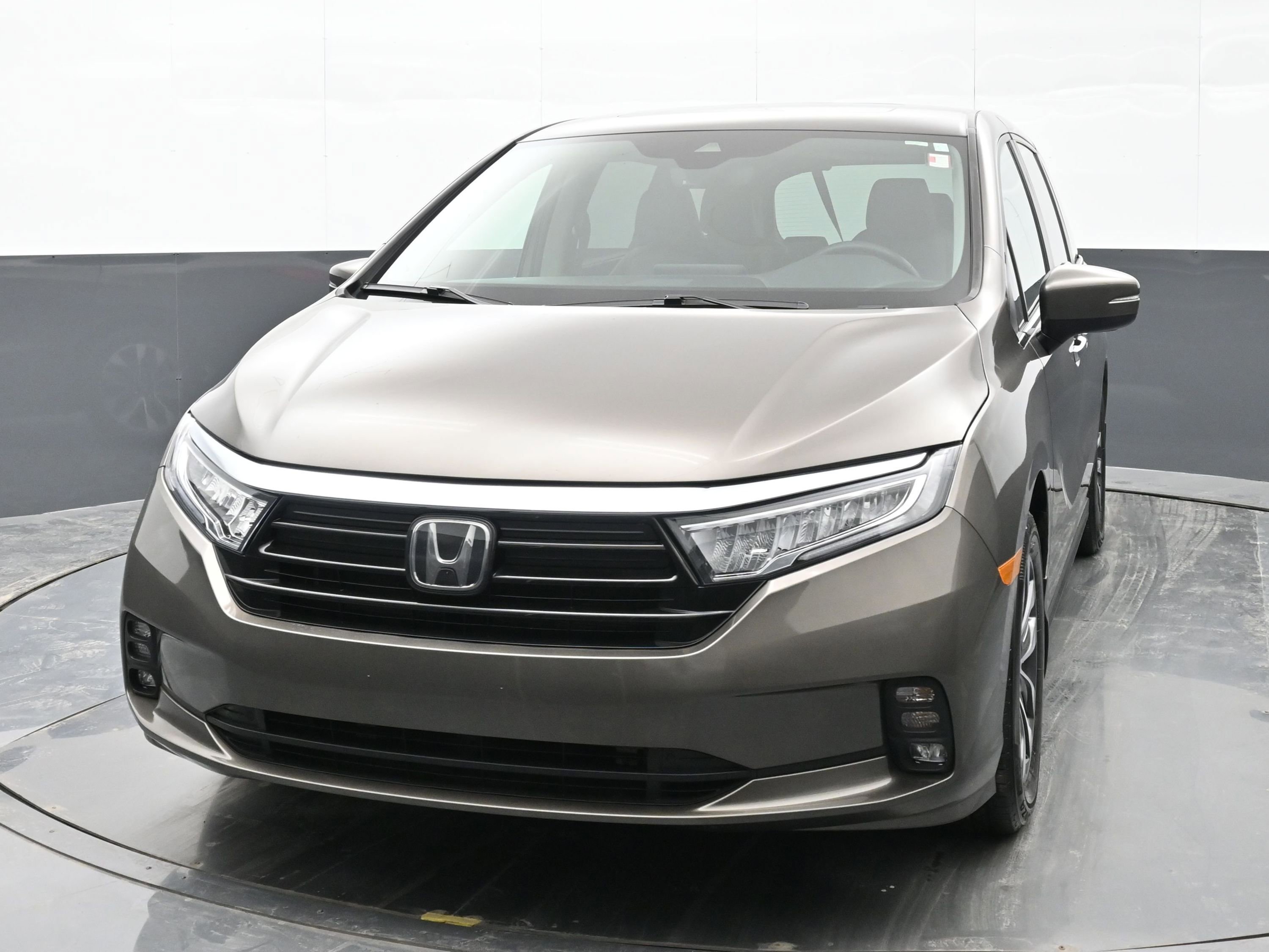 Used 2023 Honda Odyssey EX-L image 4