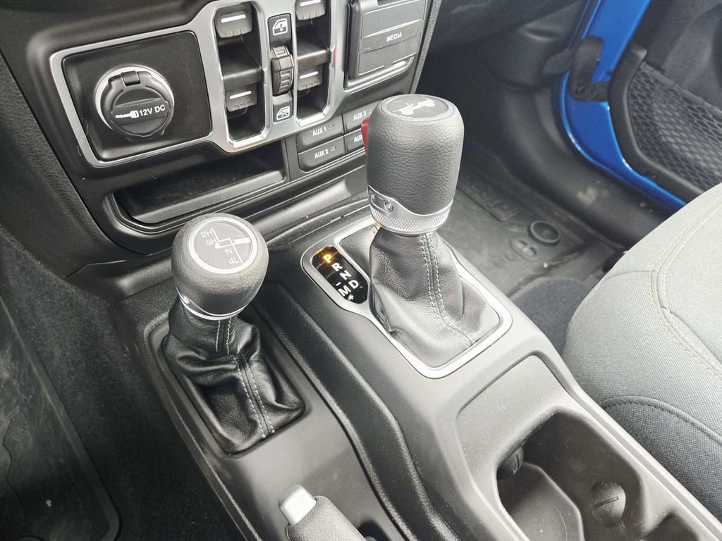 Certified 2025 Jeep Wrangler Sport S image 32