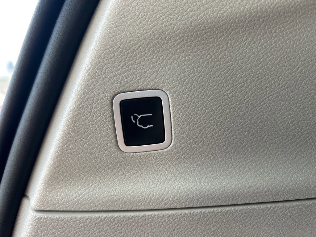 Used 2020 Chrysler Pacifica Limited image 15