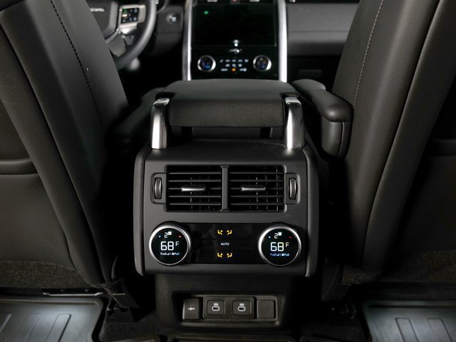 Certified 2025 Land Rover Discovery S AWD/4WD image 20