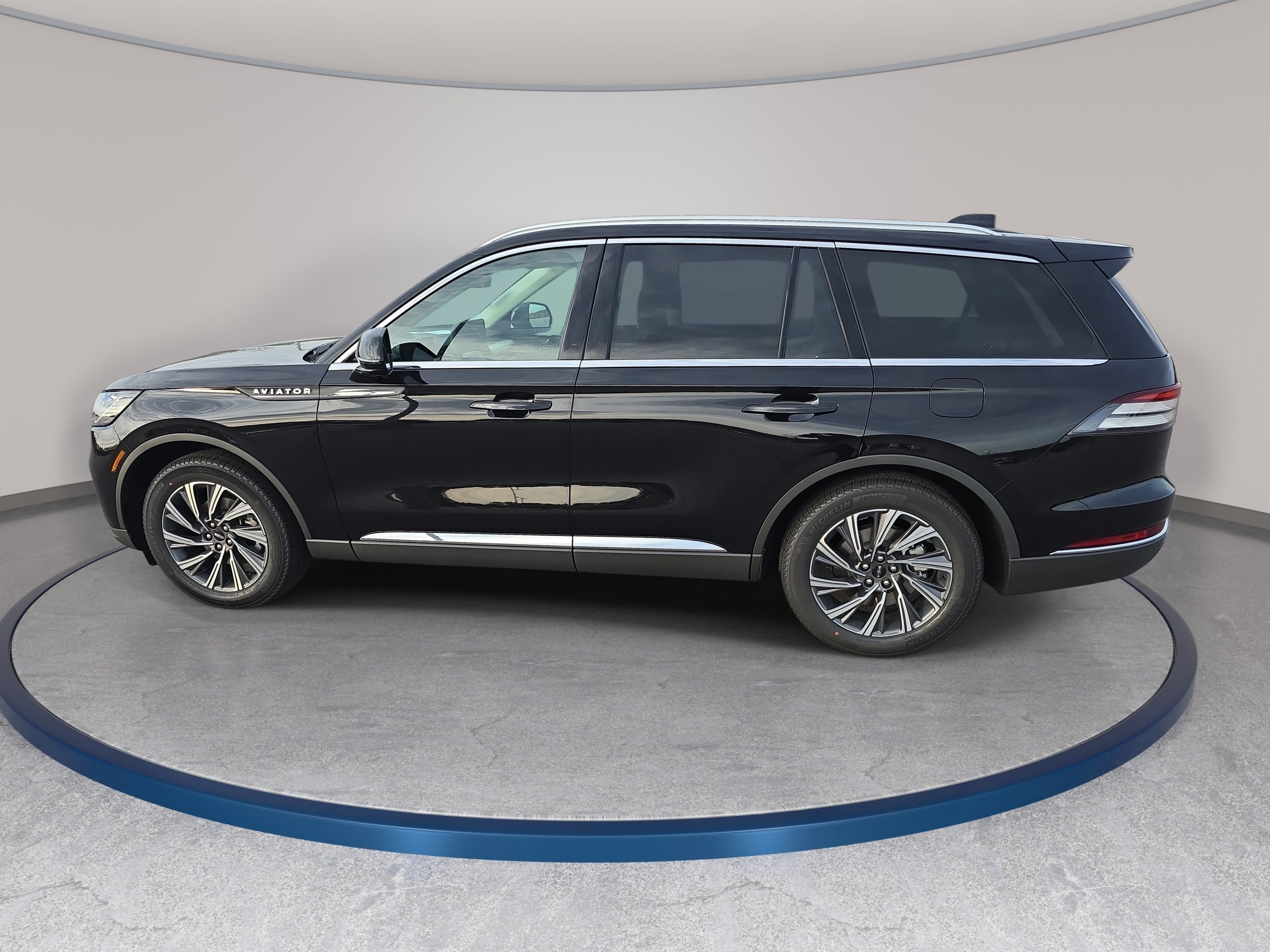 New 2026 Lincoln Aviator 2WD image 8