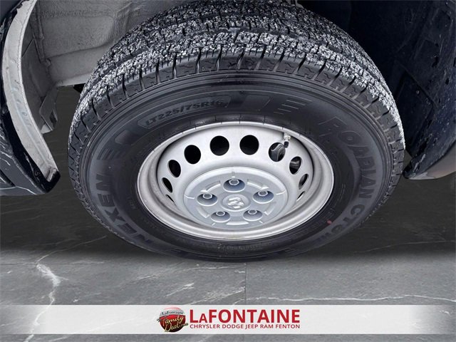 Used 2025 RAM ProMaster 2500 w/ Convenience Group image 27