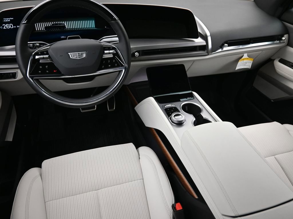 Used 2026 Cadillac Vistiq Luxury w/ LPO, Floor Liner Package image 18