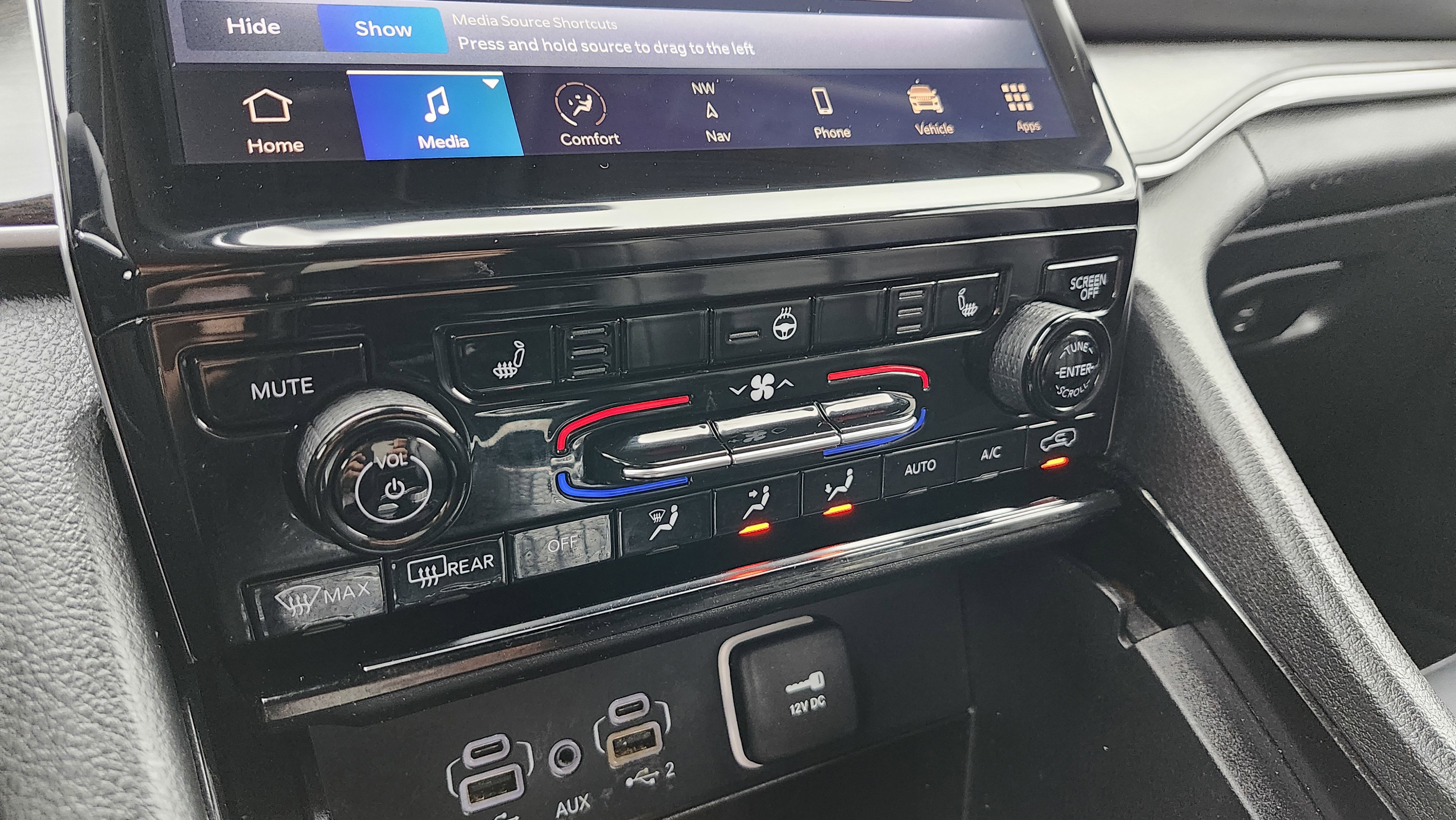 Used 2023 Jeep Grand Cherokee L Limited image 34