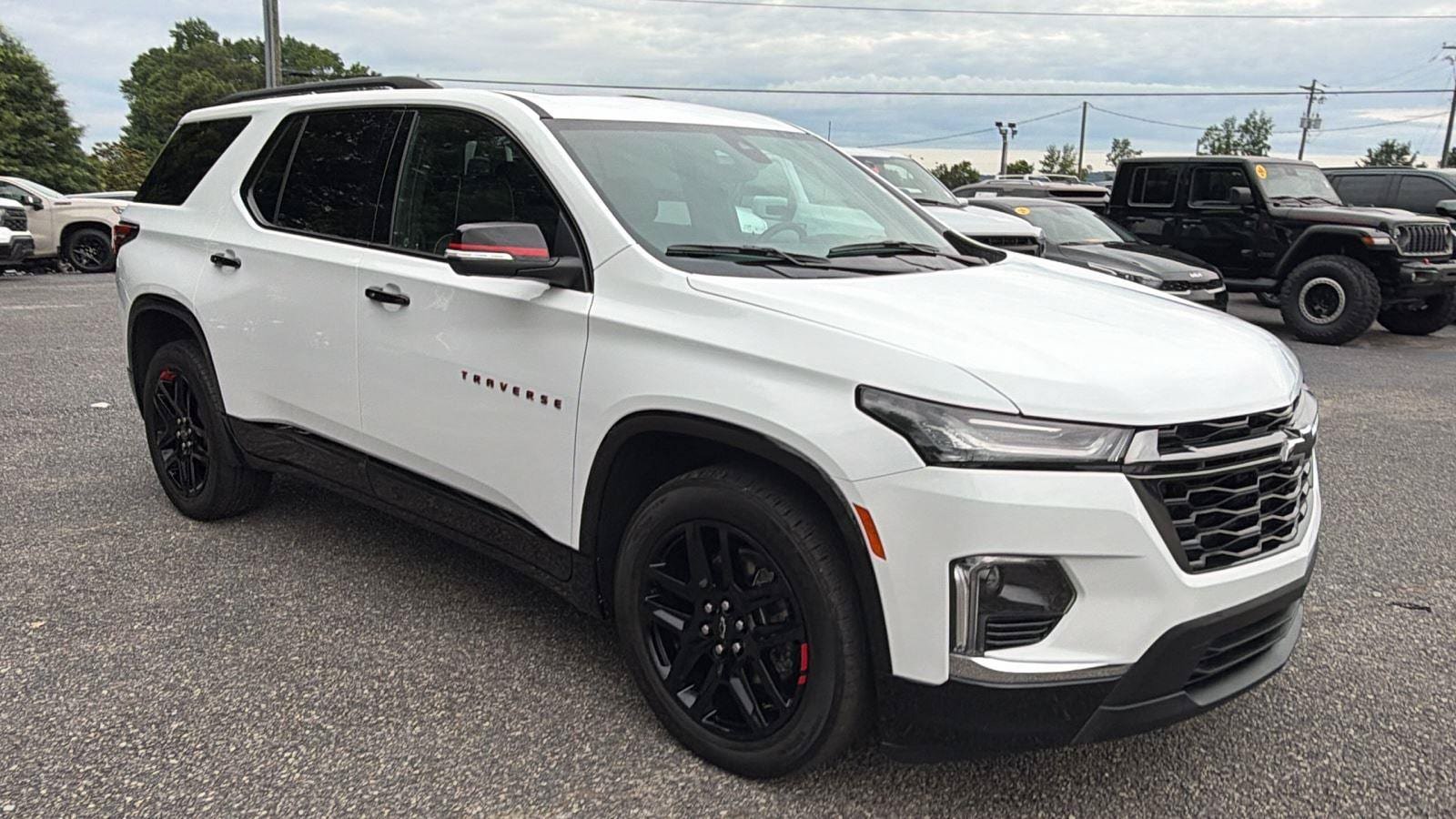 Used 2023 Chevrolet Traverse Premier w/ Redline Edition AWD/4WD image 7