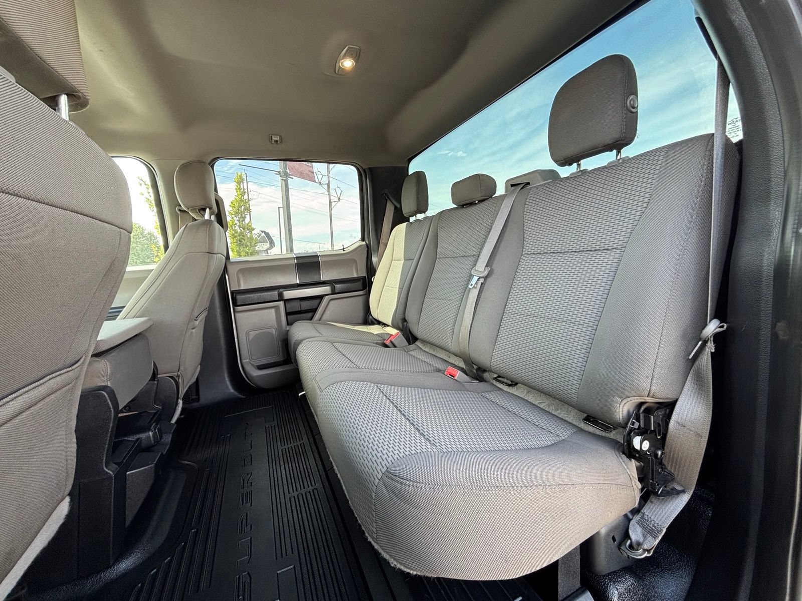 Used 2018 Ford F350 XLT w/ Camper Package AWD/4WD image 20
