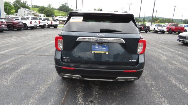 Certified 2022 Ford Explorer XLT w/ Equipment Group 202A image 15