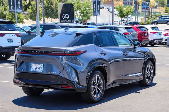 Certified 2025 Lexus RZ 300e FWD image 7