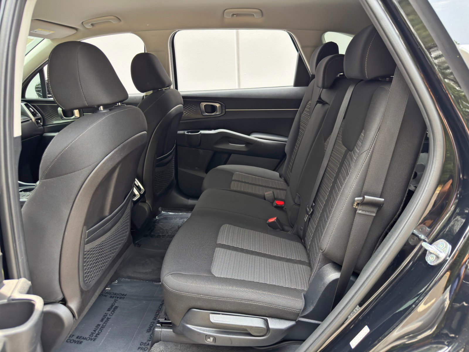 Used 2021 Kia Sorento LX FWD image 35