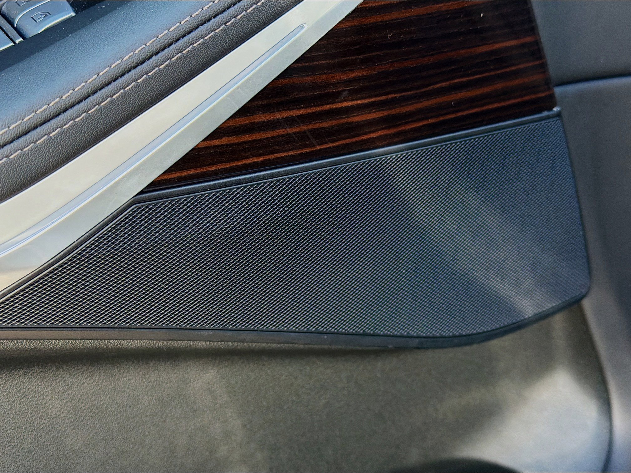 Used 2026 BMW X7 xDrive40i AWD/4WD image 25