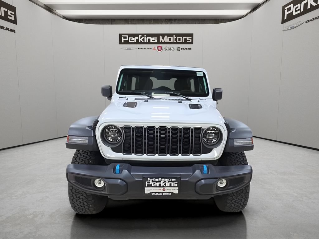 Used 2025 Jeep Wrangler Unlimited Rubicon 4xe w/ Safety Group AWD/4WD image 2