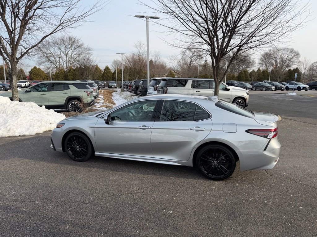 Used 2022 Toyota Camry XSE image 8