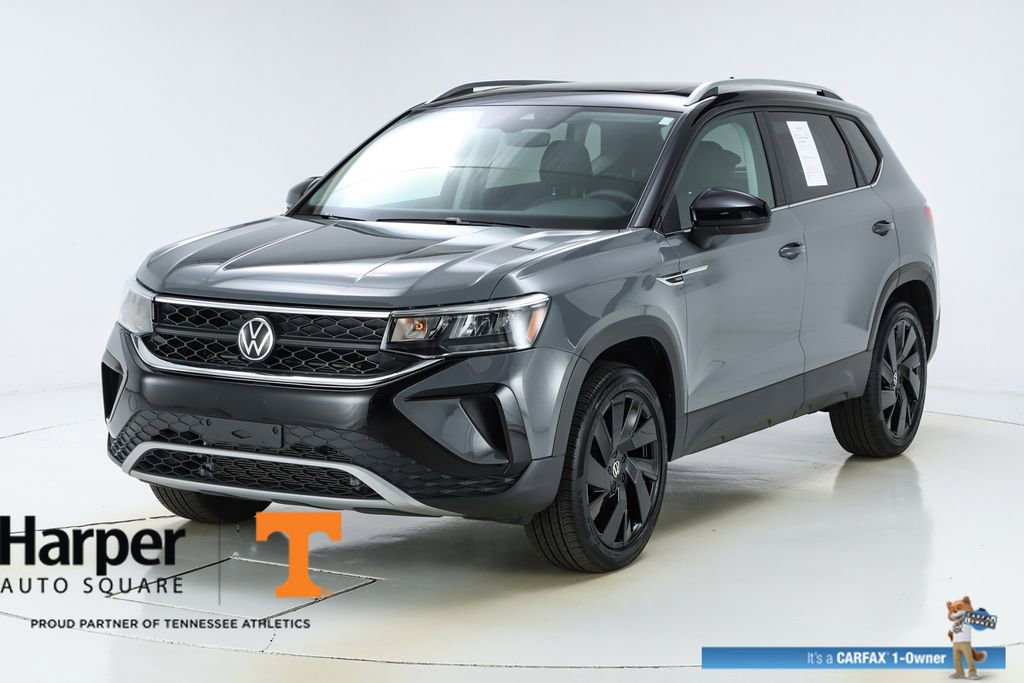 Used 2024 Volkswagen Taos SE w/ Panoramic Sunroof Package image 39