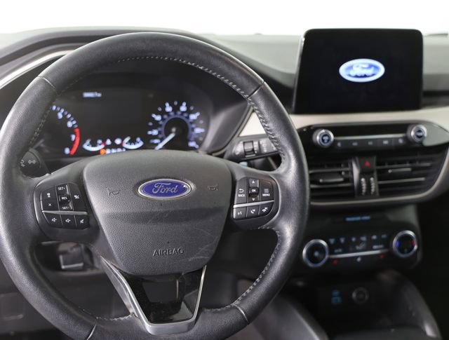 Used 2020 Ford Escape SEL image 2