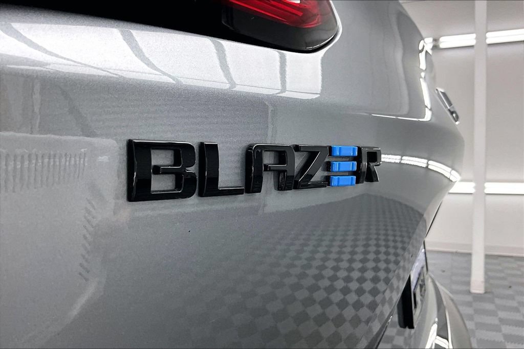 Used 2024 Chevrolet Blazer EV RS AWD/4WD image 8