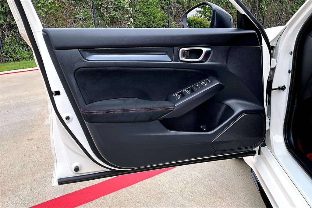 Used 2025 Honda Civic Type R image 25