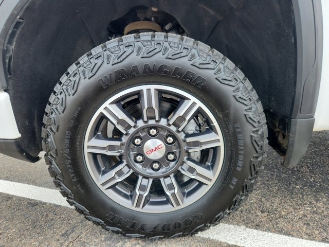 Used 2025 GMC Sierra 1500 AT4 AWD/4WD image 18