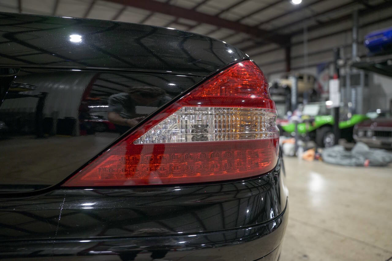 Used 2007 Mercedes-Benz SL 550 image 35