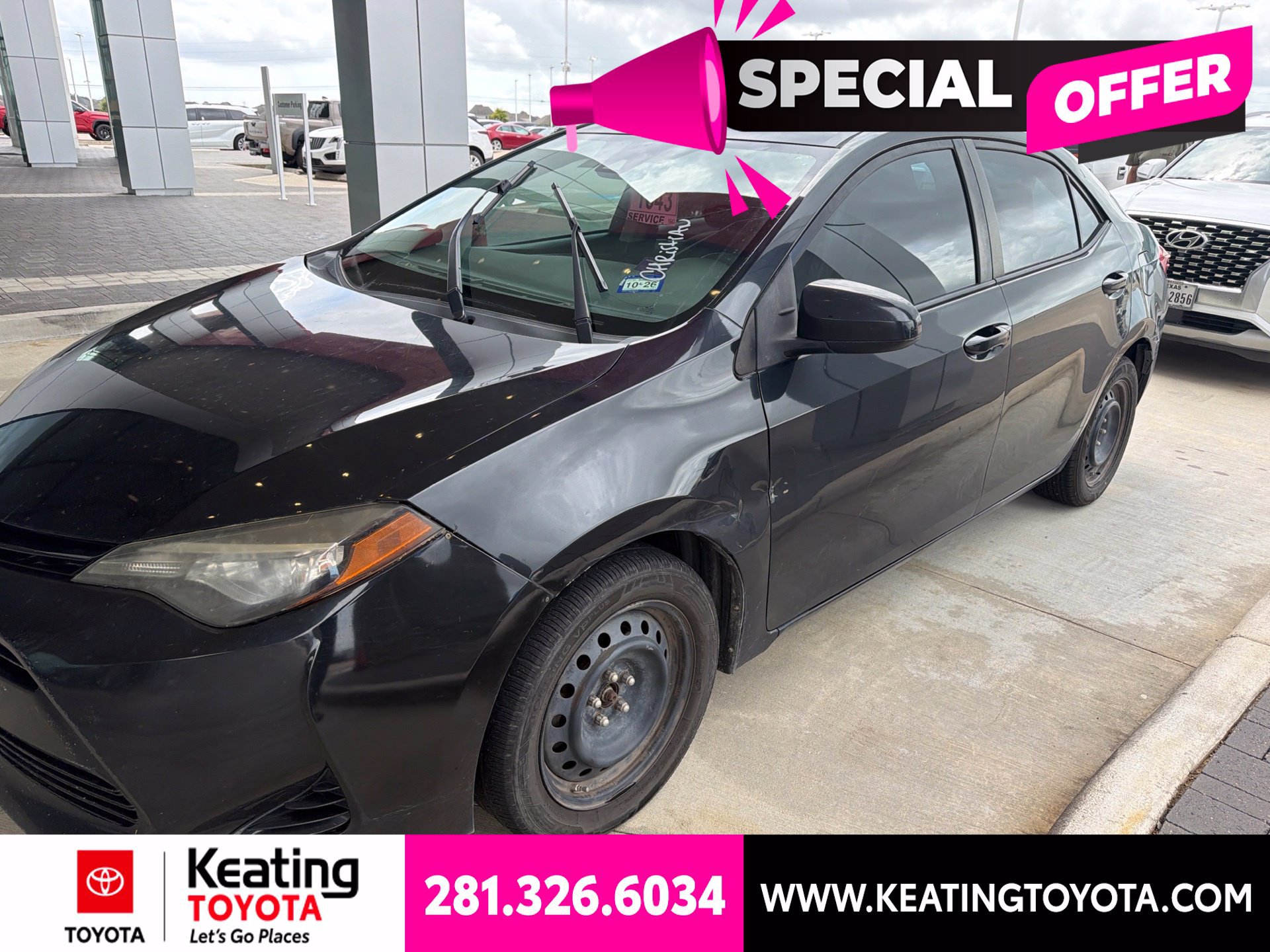 Used 2018 Toyota Corolla LE FWD image 1