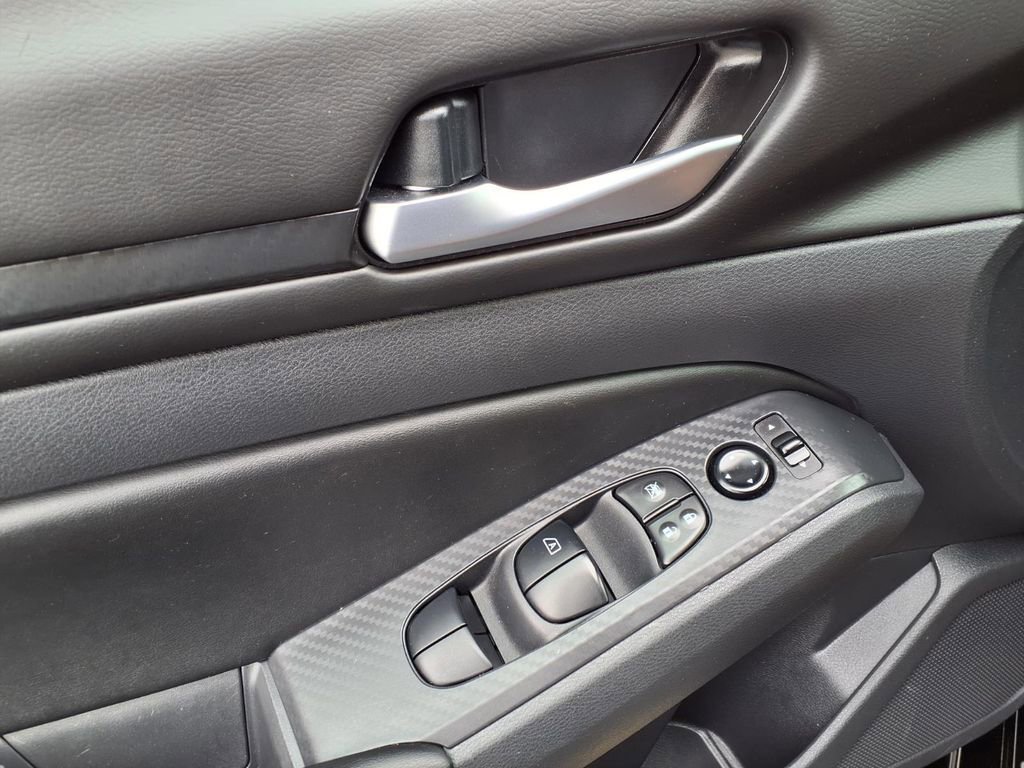 Certified 2025 Nissan Altima 2.5 SV image 19