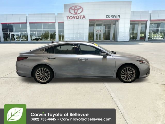 Used 2022 Lexus ES 350 Ultra Luxury image 9