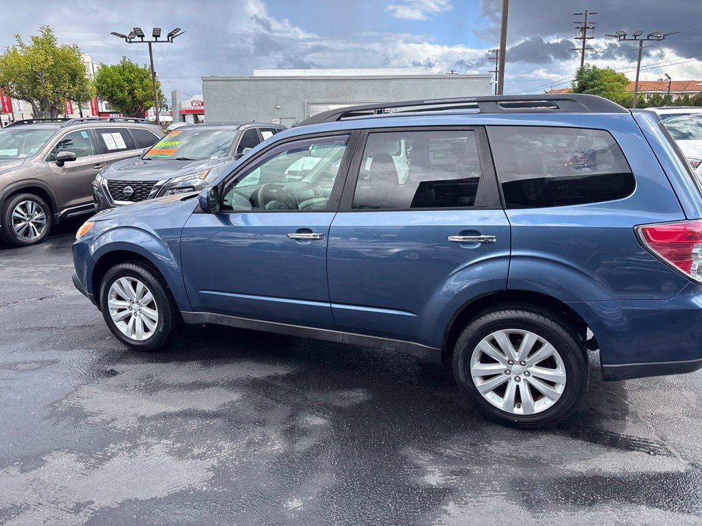 Used 2013 Subaru Forester 2.5X Premium w/ All-Weather Pkg AWD/4WD image 7