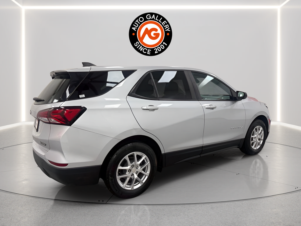 Used 2022 Chevrolet Equinox LS w/ LS Convenience Package FWD image 8