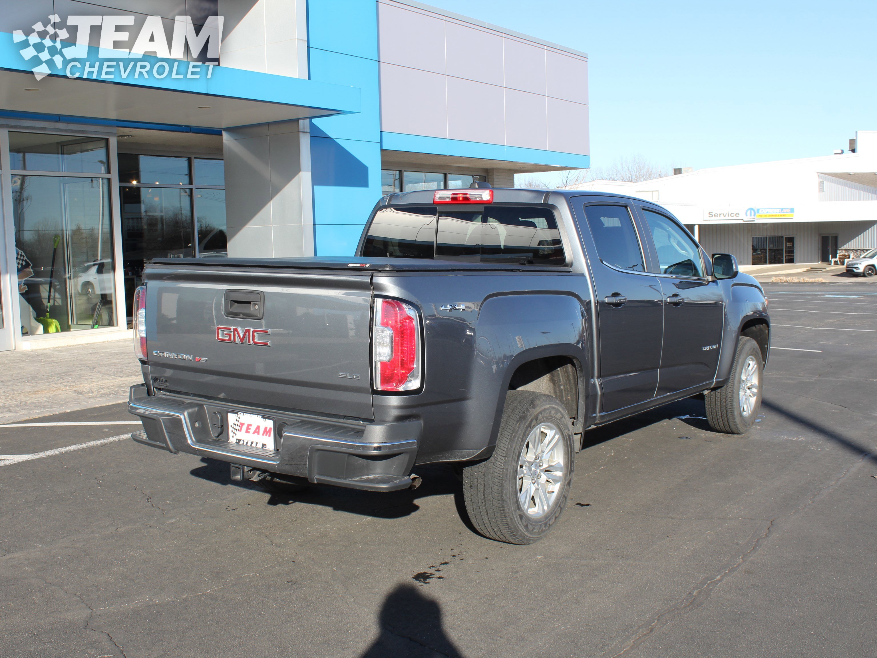 Used 2019 GMC Canyon SLE w/ SLE Convenience Package image 4