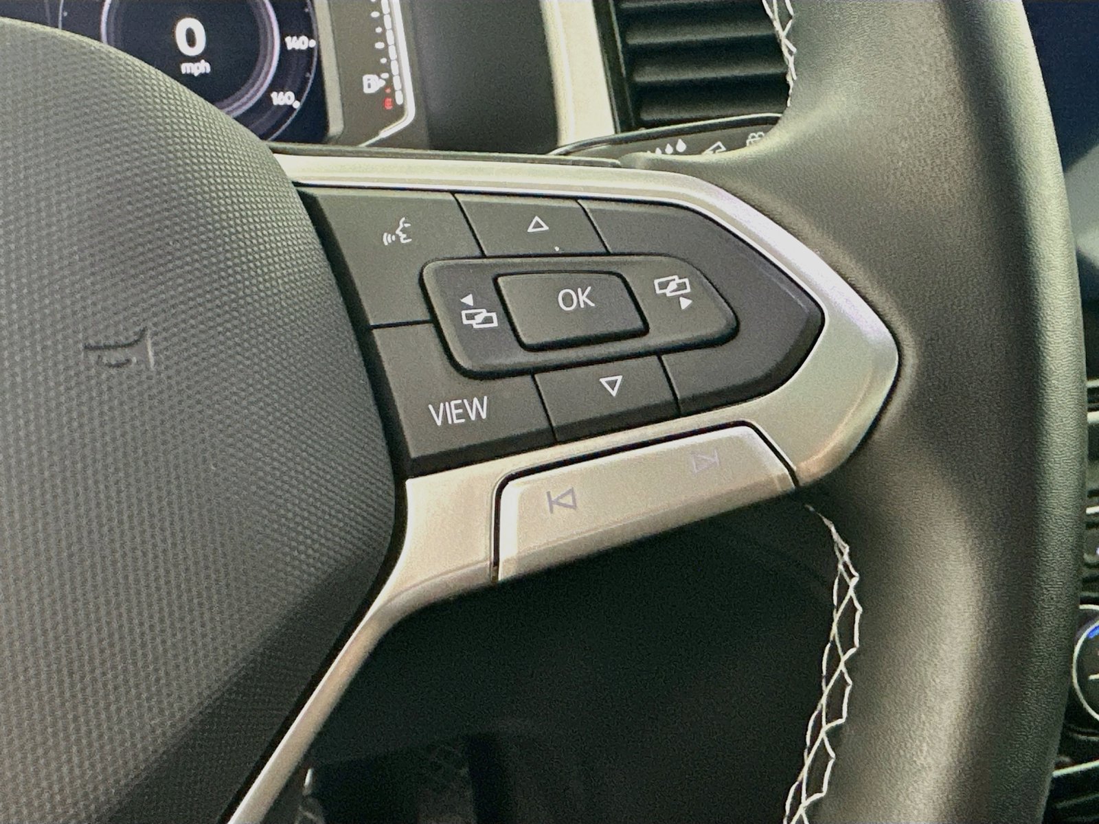 Used 2022 Volkswagen Atlas SE FWD image 19