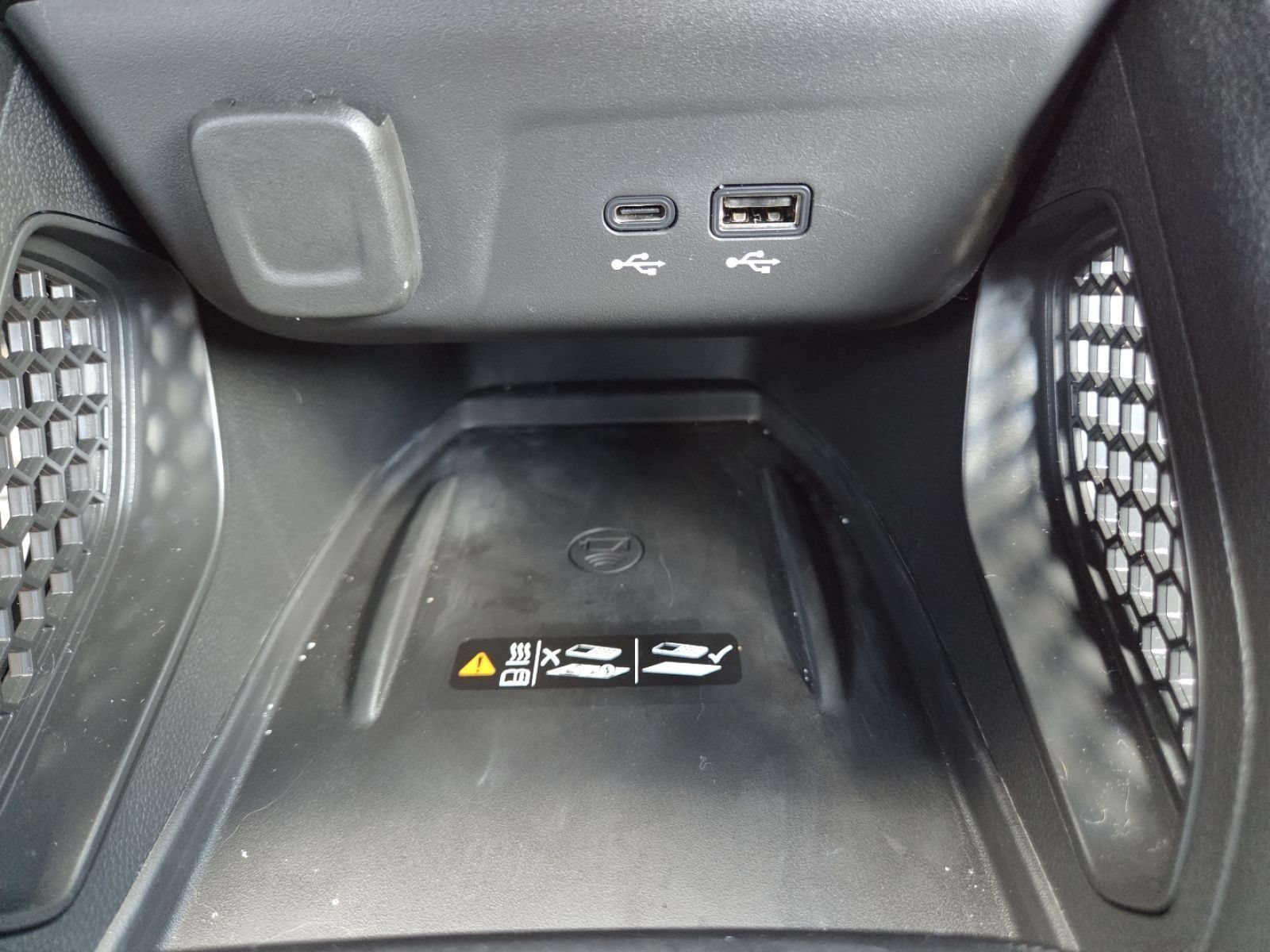 Used 2026 Chevrolet TrailBlazer ACTIV w/ Convenience Package FWD image 9