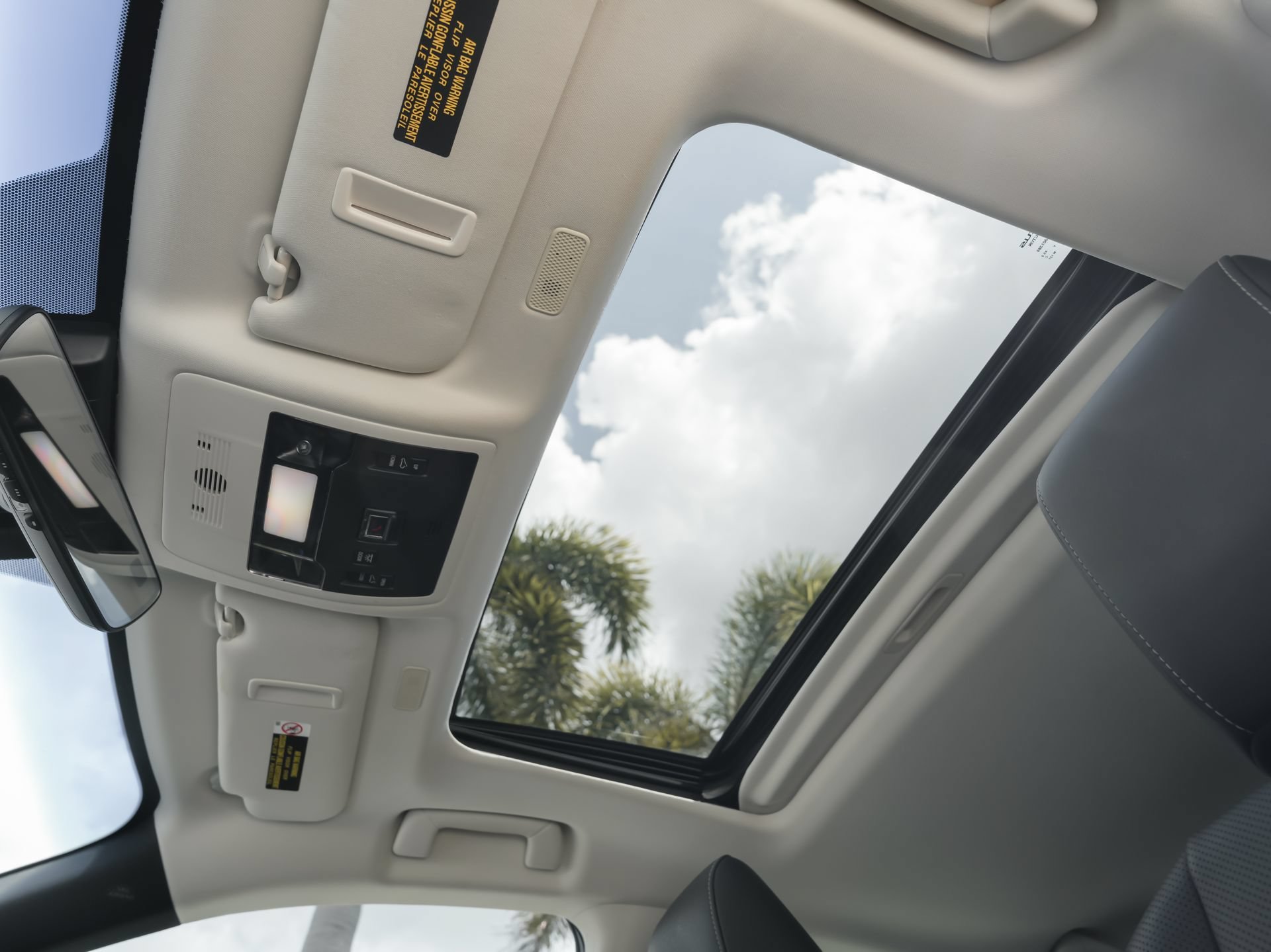 Used 2020 Lexus ES 300h w/ Premium Package FWD image 23