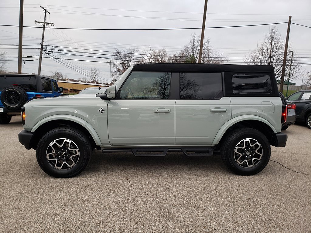 Used 2024 Ford Bronco Outer Banks image 8