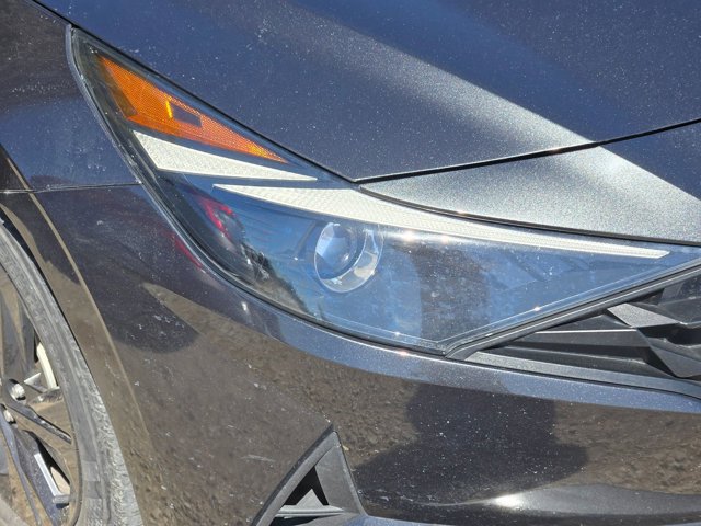 Used 2023 Hyundai Elantra SEL FWD image 4
