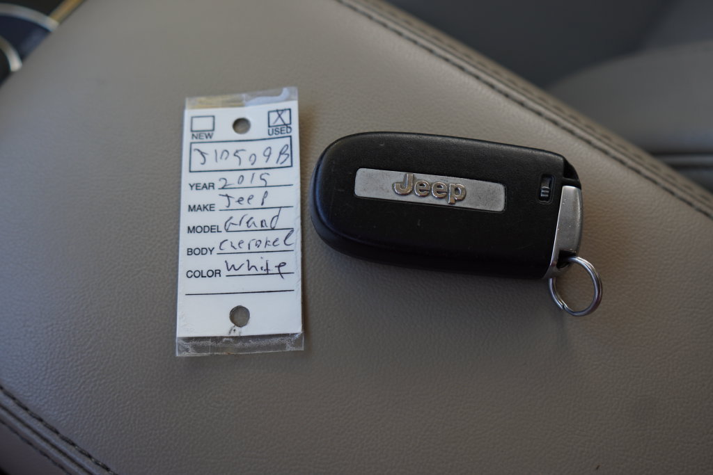 Used 2015 Jeep Grand Cherokee Limited AWD/4WD image 37