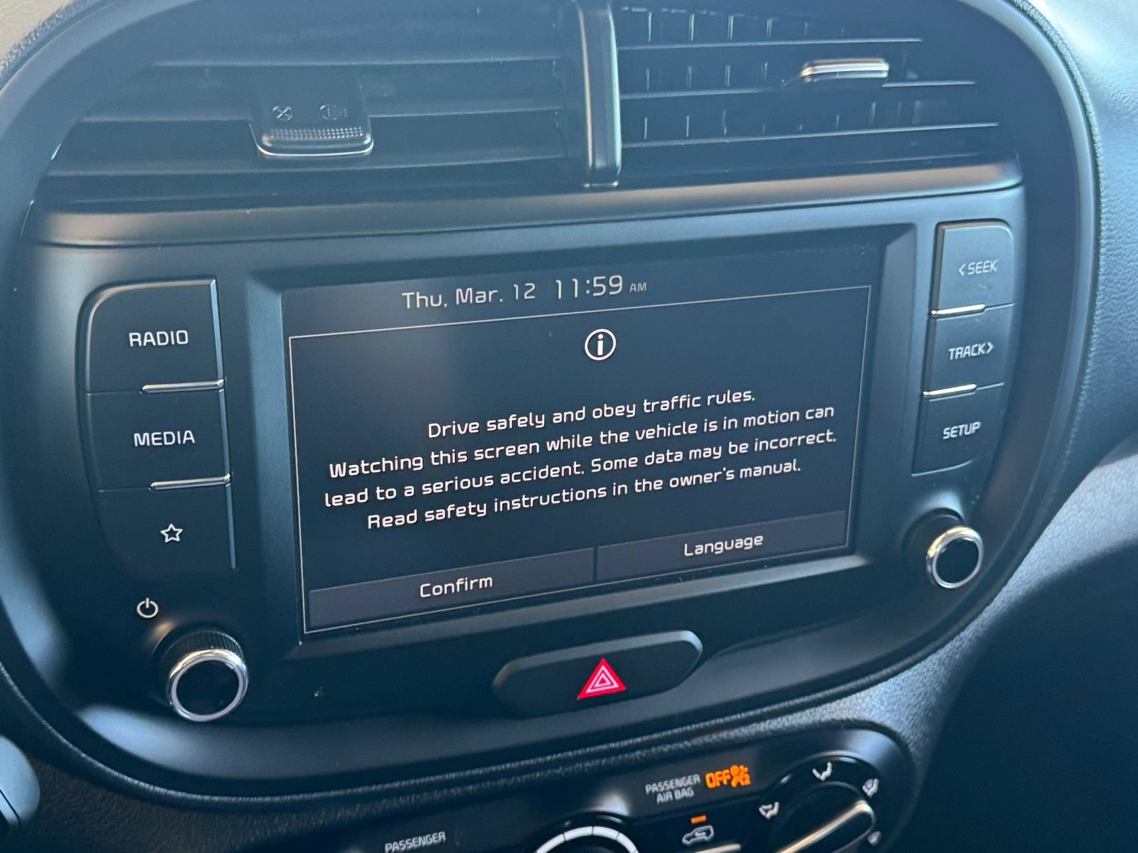 Used 2025 Kia Soul LX w/ LX Technology Package FWD image 20