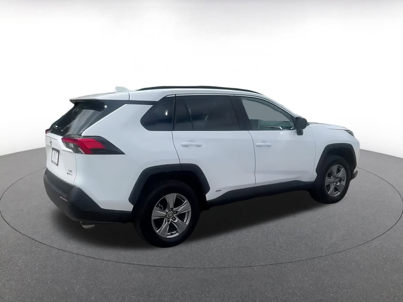 Used 2025 Toyota RAV4 LE image 15