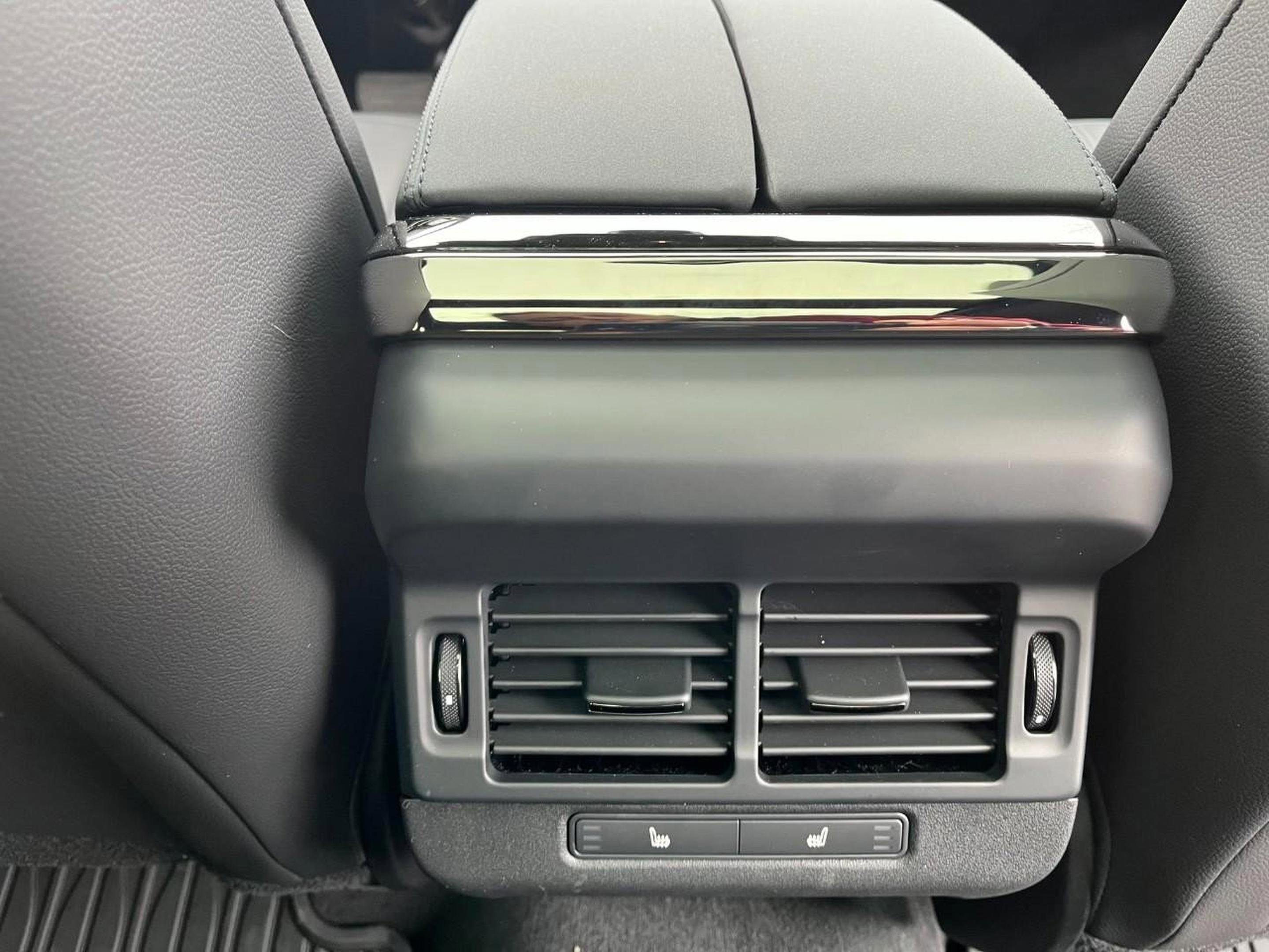 Used 2026 Land Rover Range Rover Evoque S image 19