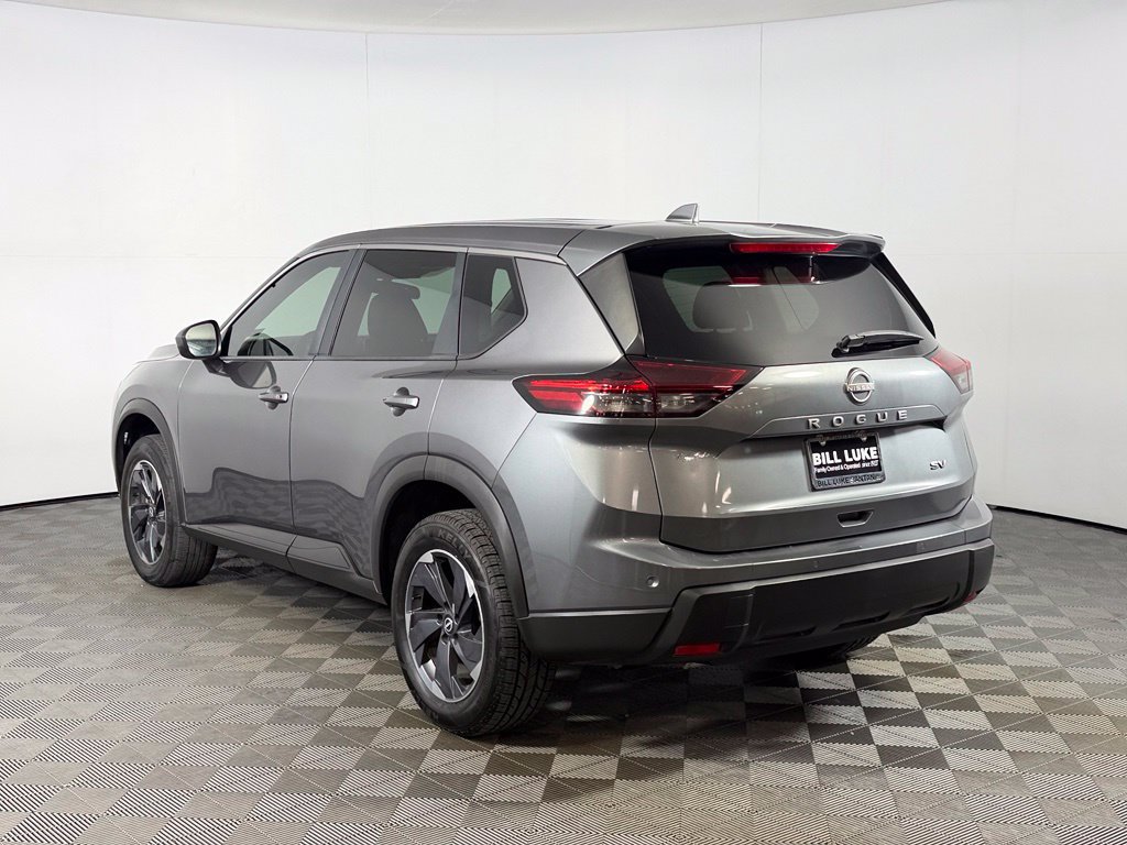 Used 2024 Nissan Rogue SV FWD image 9