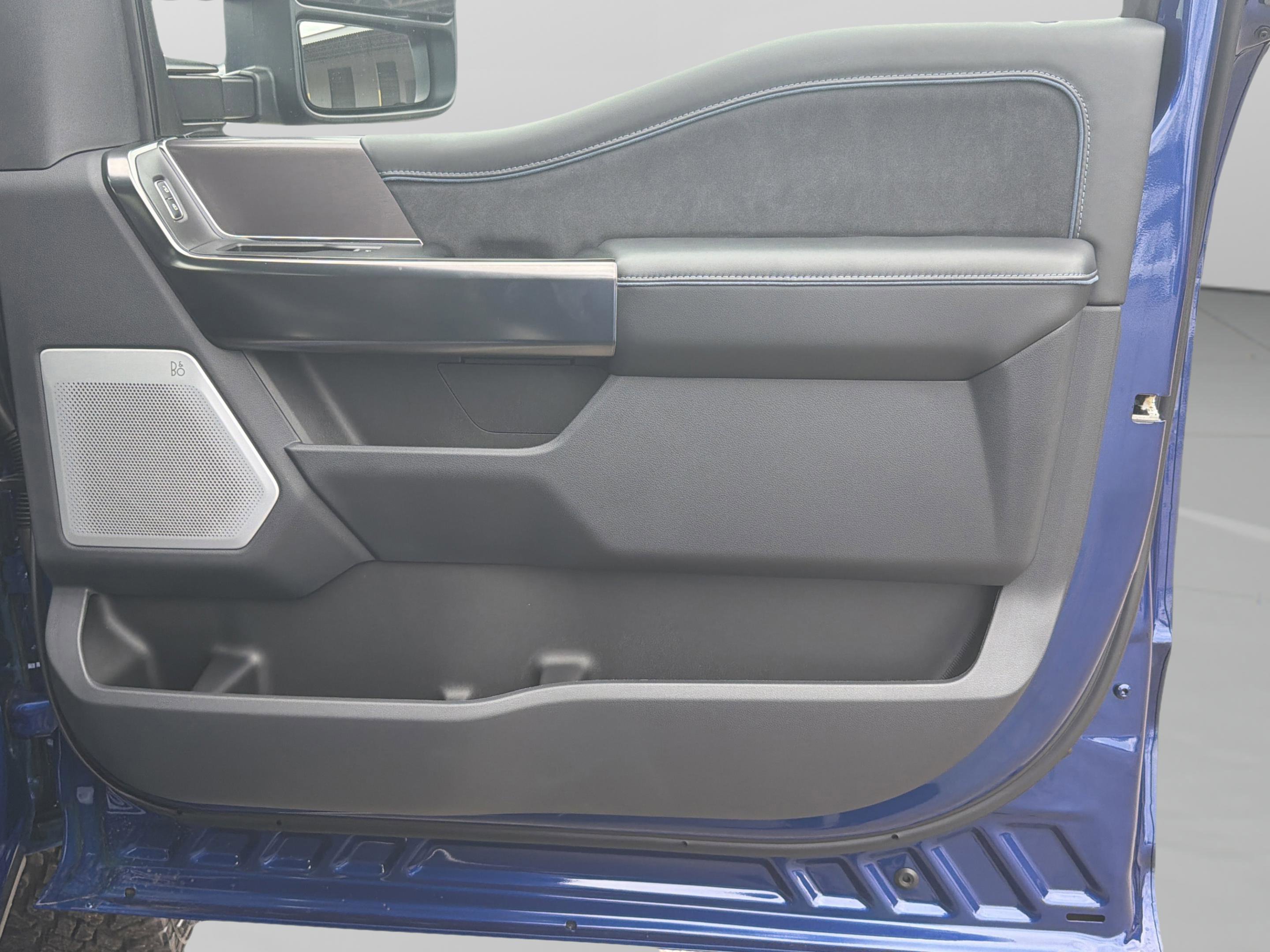 New 2026 Ford F250 Platinum w/ Tremor Off-Road Package image 24