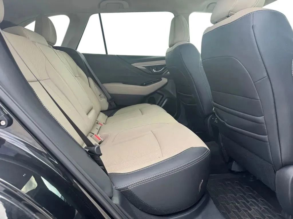 Used 2023 Subaru Outback Limited AWD/4WD image 17