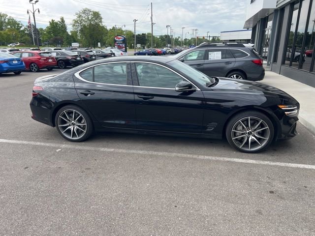 Used 2024 Genesis G70 2.5T AWD/4WD image 2