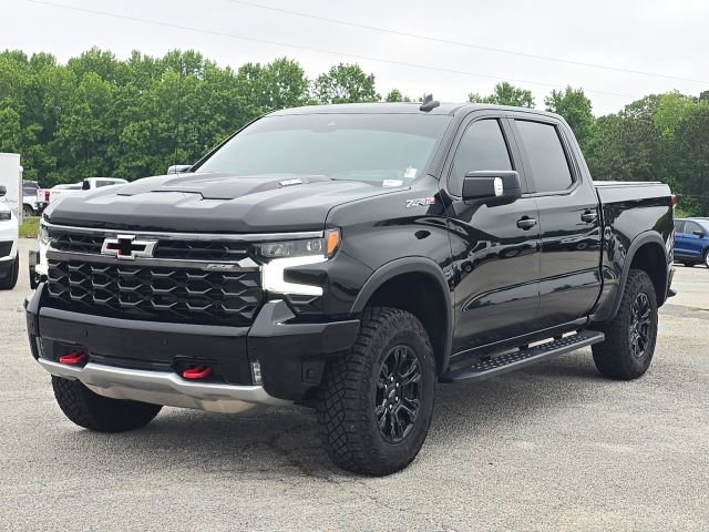 Used 2025 Chevrolet Silverado 1500 ZR2 w/ Technology Package AWD/4WD video 1