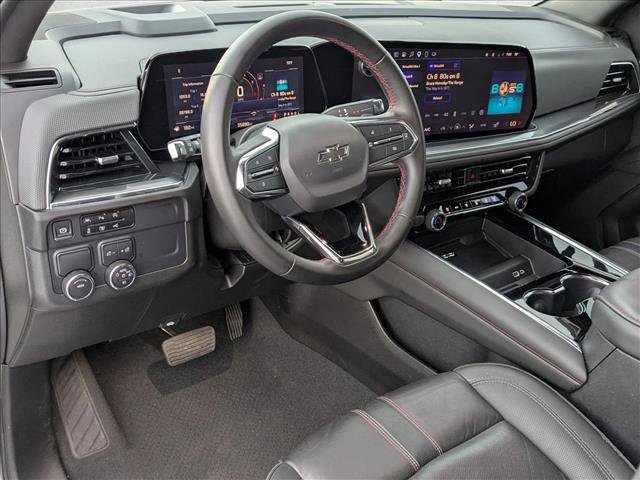 Used 2025 Chevrolet Suburban RST RWD image 10