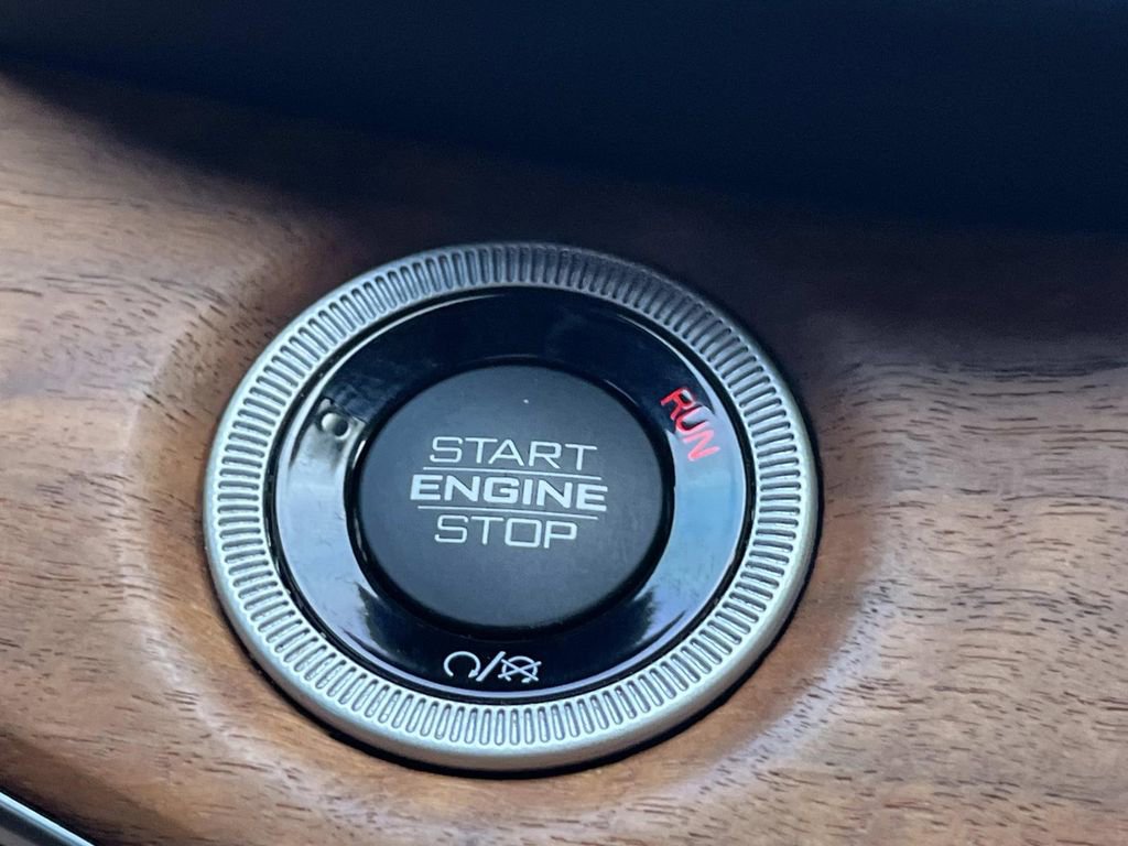 Used 2022 Jeep Grand Cherokee L Summit image 39