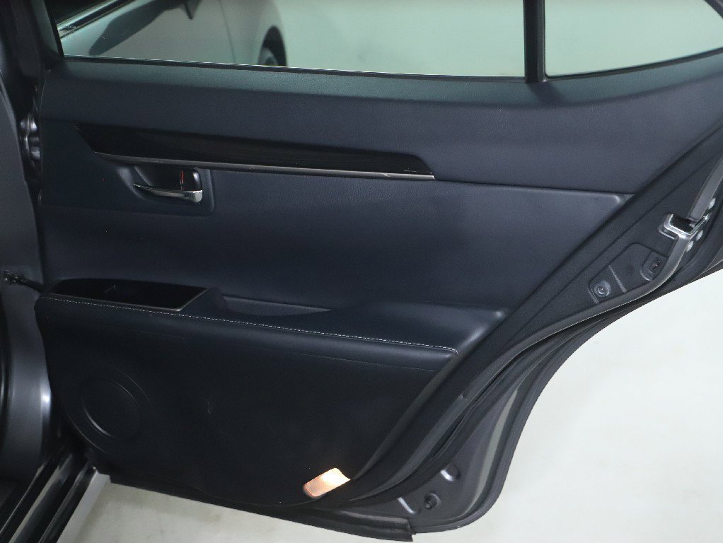 Used 2016 Lexus ES 350 w/ Accessory Package 2 FWD image 33