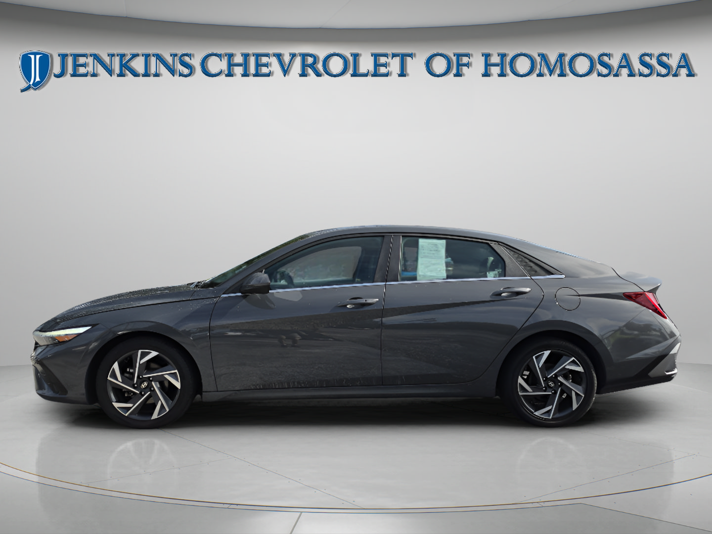 Used 2025 Hyundai Elantra SEL FWD image 9